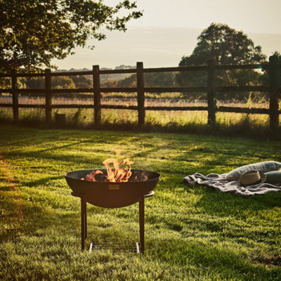 Outdoor XL Cast Iron Fire Pit in Rust H49cm W80cm - 4