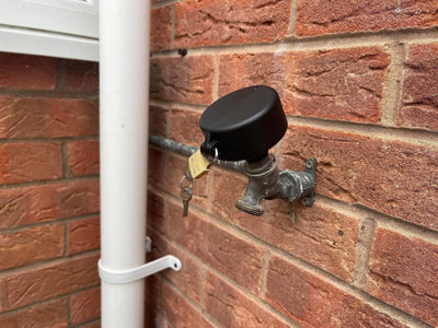 Outside Tap Lock - Prevents Unwanted Use of Outdoor Taps Water Thief Deterrent Includes Padlock