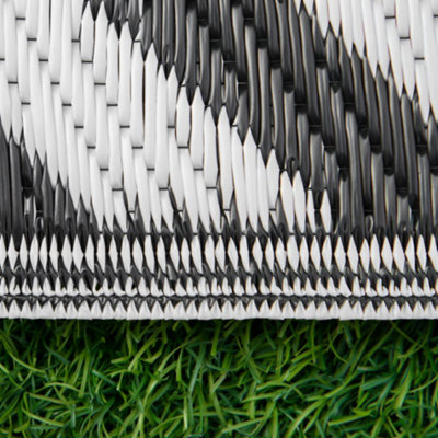 Outsunny 121x182cm Reversible Outdoor Rug Portable Plastic Straw RV Camping Mat - 8