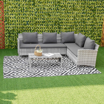 Outsunny Reversible Outdoor RV Rug, Patio Floor Mat, Plastic Straw