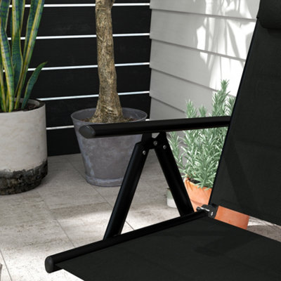 Outsunny 2 PCS Outdoor Folding Chairs, Dining Chairs w/ Padded Filling, Black