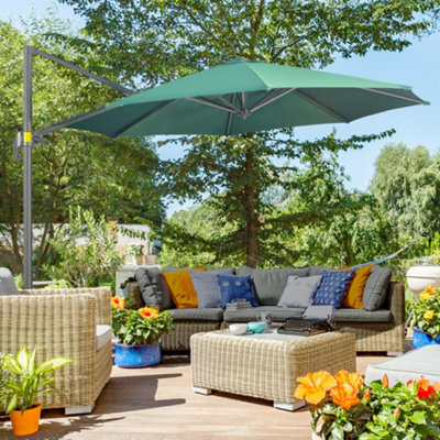 Outsunny 3 x 3 m Cantilever Parasol with Cross Base Garden Umbrella with 360 Rotation Green