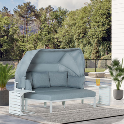 Outdoor couch deals with chaise lounge