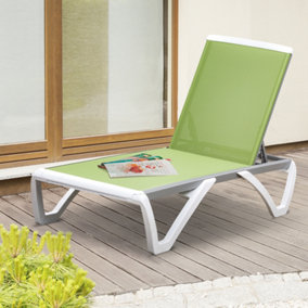 Outsunny Chaise Patio Lounge with 5-Level Adjustable Back Green