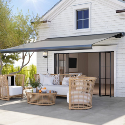 Outsunny DIY Retractable Canopy with Remote Controller for Patio, Light ...