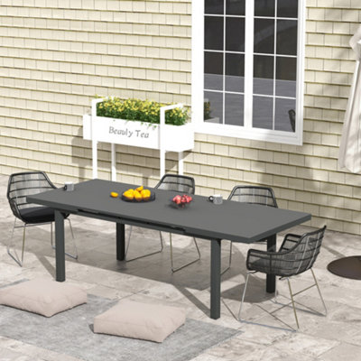 Outsunny Extending Garden Table Outdoor for 6 8 People Aluminium Frame