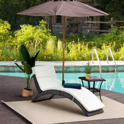 Outsunny Garden Rattan Sun Lounger Foldable Patio Chaise Chair Black