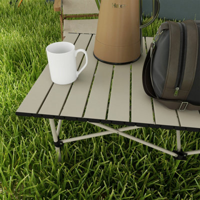 Outsunny Portable Folding Camping Table w/ Roll Up Aluminium Top Carry Bag Khaki - 7