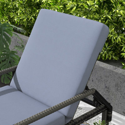 Outsunny Rattan Wicker Chaise Sun Lounger Garden with Adjustable Backrest & Wheels - 9