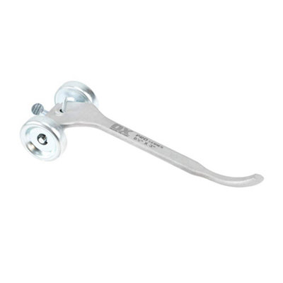OX Pro Brick Joint Raker for clearing out mortar between brickwork