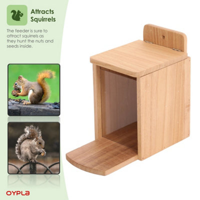 Oypla Wooden Garden Wildlife Squirrel Feeder Box