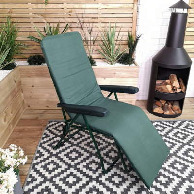 Padded Outdoor Garden Patio Recliner Sun Lounger in Plain Green DIY at B Q