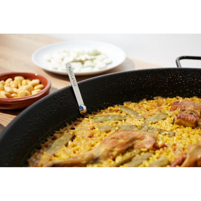 Paella Magnet Aids Cooking the Perfect Paella - 4