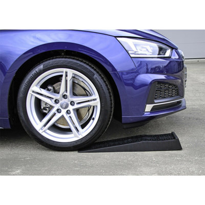 PAIR Low Entry Car Ramps - 3000kg Capacity per Pair - Car Jacking ...