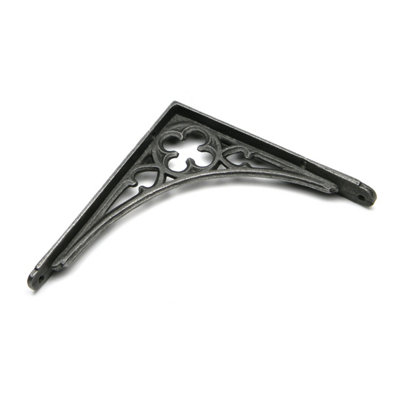 Pair of Cast Iron Victorian Gothic Shelf Brackets (8" x 7")