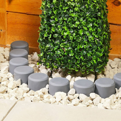 Palisade Edging for Garden Lawn and Plant Borders - Easy to Install with Push-in Secure Pegs - Create Flowerbeds Paths