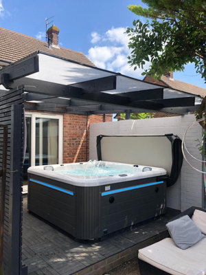 Palm Spas Maya Plus 5 Seater Twin Lounger Hot Tub American Balboa Music ...