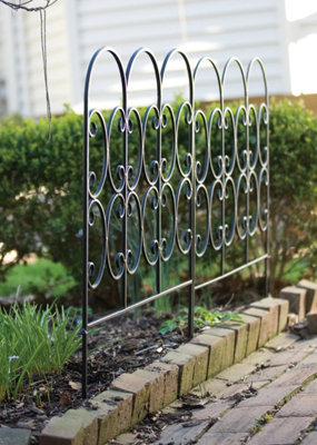 Panacea Triple Arch Garden Edge 78 x  60cm (Black)