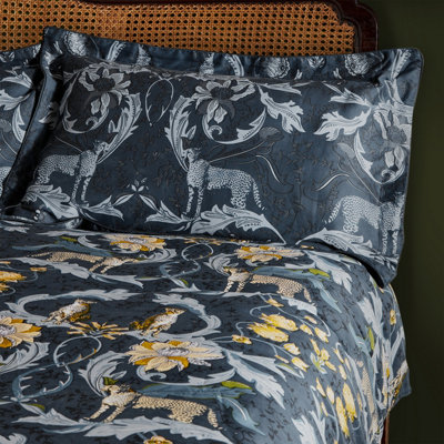 Paoletti Contemporary Nouvilla Animal Duvet Cover Set