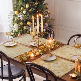 Paoletti Gold Stag Washable Set of 4 Festive Placemats