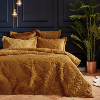 Paoletti Palmeria Quilted King Duvet Cover Set, Polyester, Gold