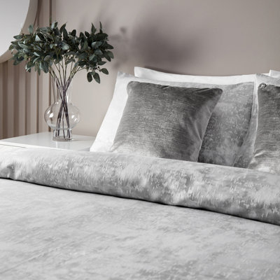 Paoletti Symphony Metallic Jacquard Duvet Cover Set