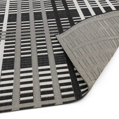 Patio PAT22 Geometric Grid Outdoor Rugs in Black - 160X230CM