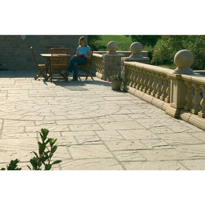 Patio Paving Slabs 'The Gawsworth' Barley 300 x 300 x 38mm - Pack of 50