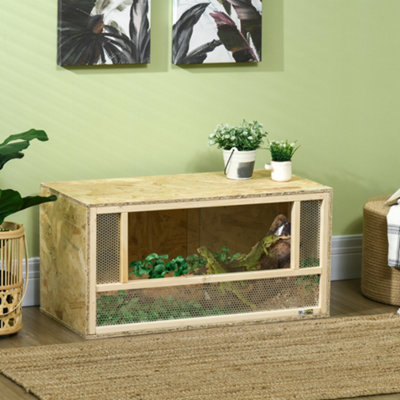 Multi level clearance vivarium