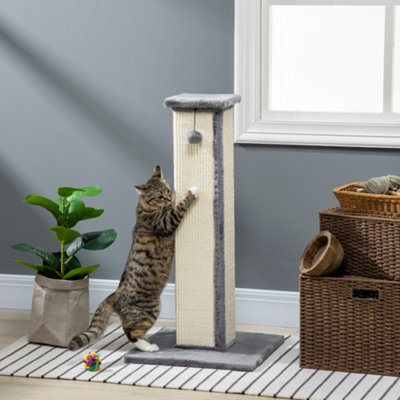 Sisal cat 2024 scratch post