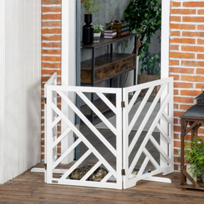 Wooden on sale dog fence