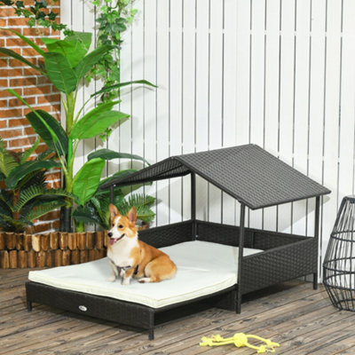 View of PawHut Extendable Rattan Dog House w/ Water-Resistant Roof - Cream