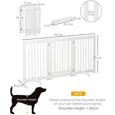 PawHut Freestanding Dog Gate Wood Doorway Safety Pet Barrier Fence Foldable w/ Latch Support Feet White, 155 x 76 cm