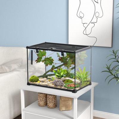 Multi level clearance vivarium