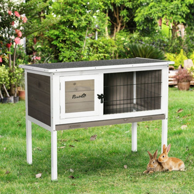 Sturdy deals rabbit hutch