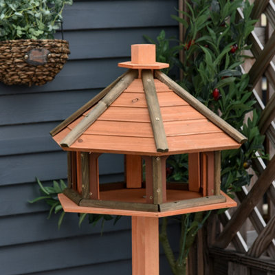 PawHut Wooden Bird Feeder Bird Table with Water-resistant Roof for Outside Use - 8