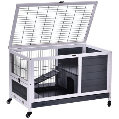 Moveable store rabbit hutch