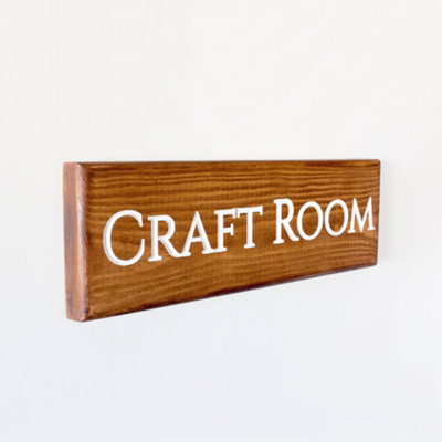 Peak Heritage Engraved Wooden Sign 30cm - Craft Room