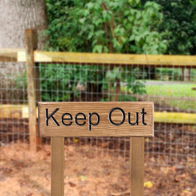 Peak Heritage Engraved Wooden Sign 30cm with Posts - Keep Out