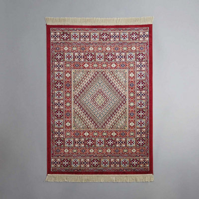 Persian Rug Red, 100% Viscose, Soft & Durable, Easy Maintenance, Traditional Medallion Design, Multiple Colours
