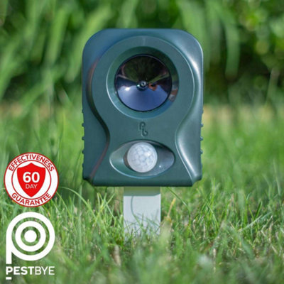 Pestbye Twinpack Battery Operated Cat Repellent V2 Ultrasonic Cat Scarer with HyperResonance Frequency