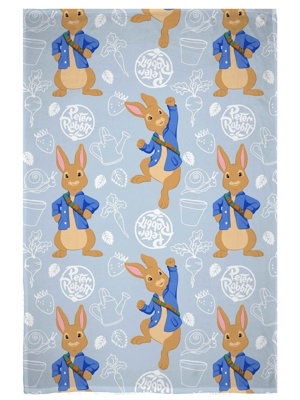 Peter Rabbit Hopping Fleece Blanket | DIY at B&Q