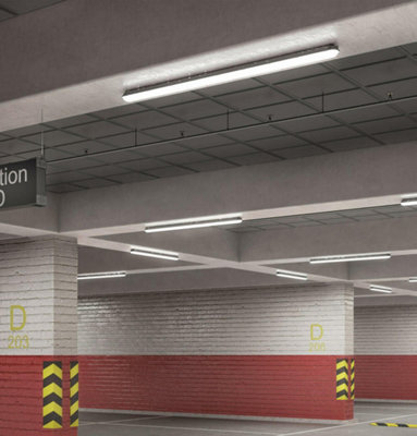 Phoebe LED Lykos 5ft 60W High Output Non Corrosive Batten Tri-Colour