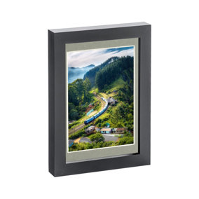 Photo Frame with 4" x 6" Mount - 5" x 7" - Black/Grey
