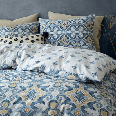 Pineapple Elephant Bedding Inara Ikat Reversible Duvet Cover Set with Pillowcases Indigo Blue