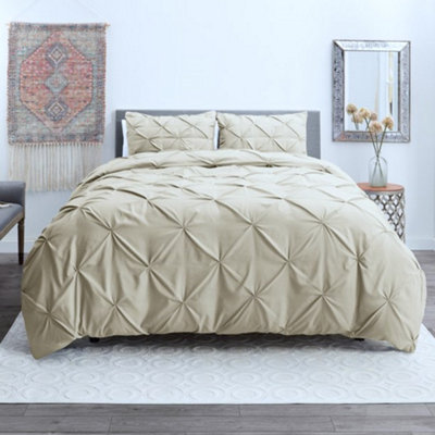 PINTUCK DUVET COVER set + Matching Pillowcases with Bedsheet - 3in1 Hotel Style Bedding Set - Cream