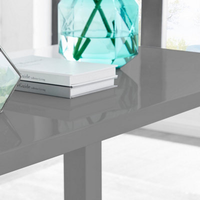 Pivero dining table hotsell