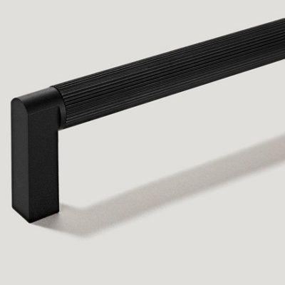 Plank Hardware BECKER D Bar Handle - Black