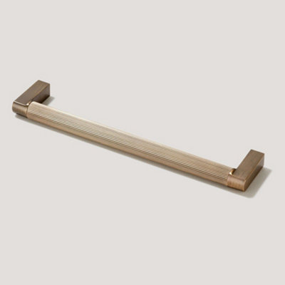 Plank Hardware BECKER Grooved D-Bar Handle - 230mm - Antique Brass