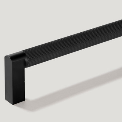 Plank Hardware BECKER Grooved D Bar Handle - 230mm - Black